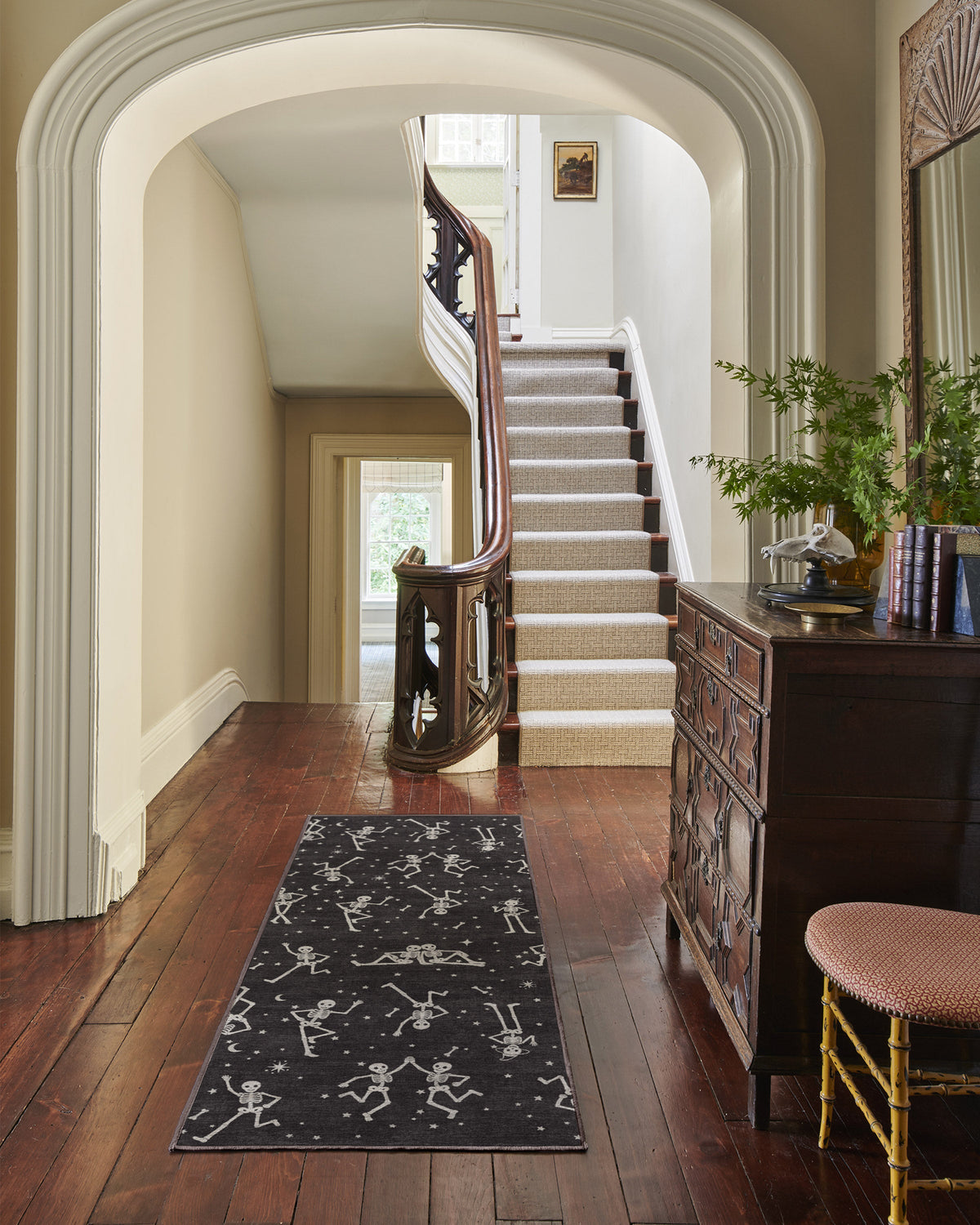 2-5x7_hallway