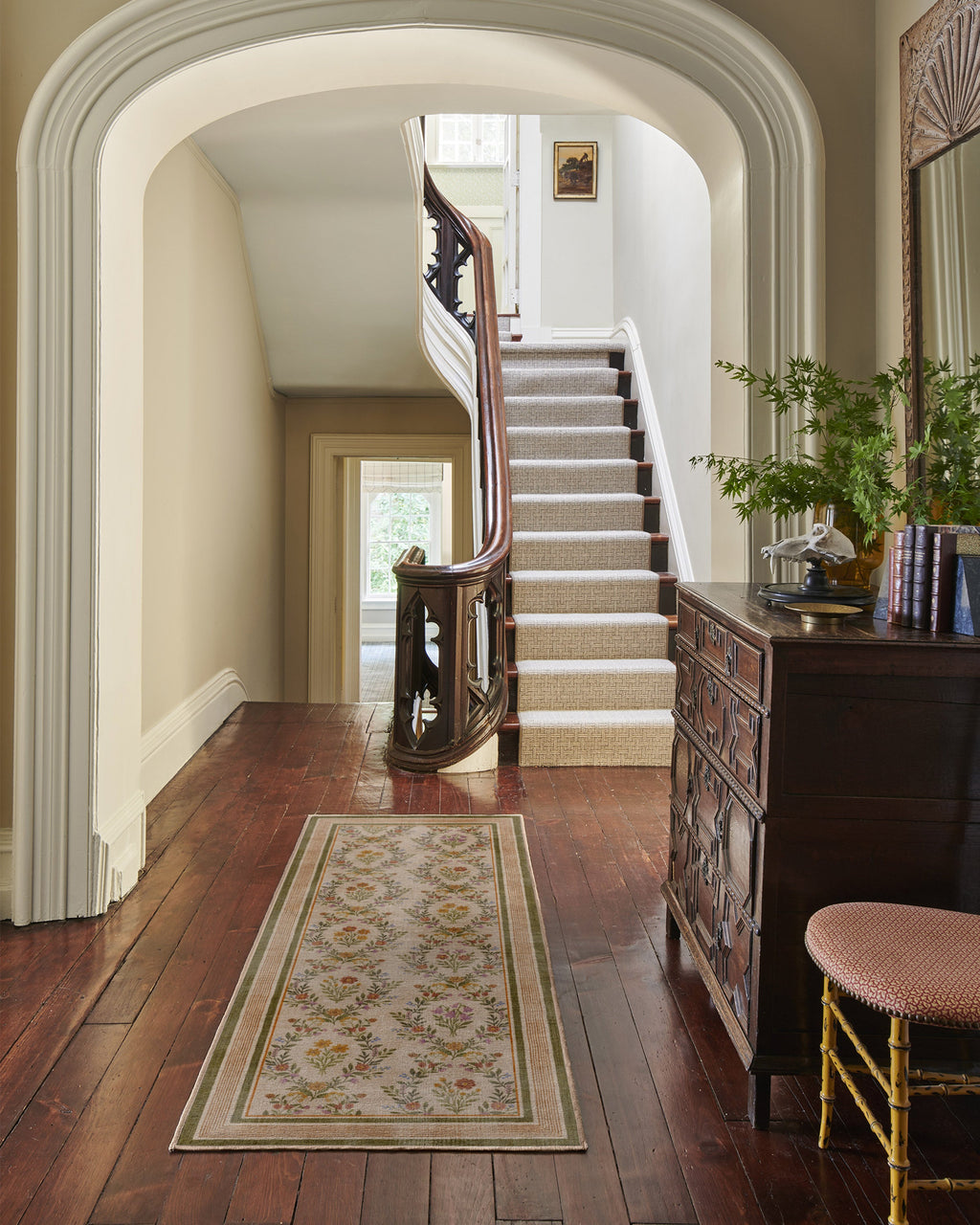2-5x7_hallway