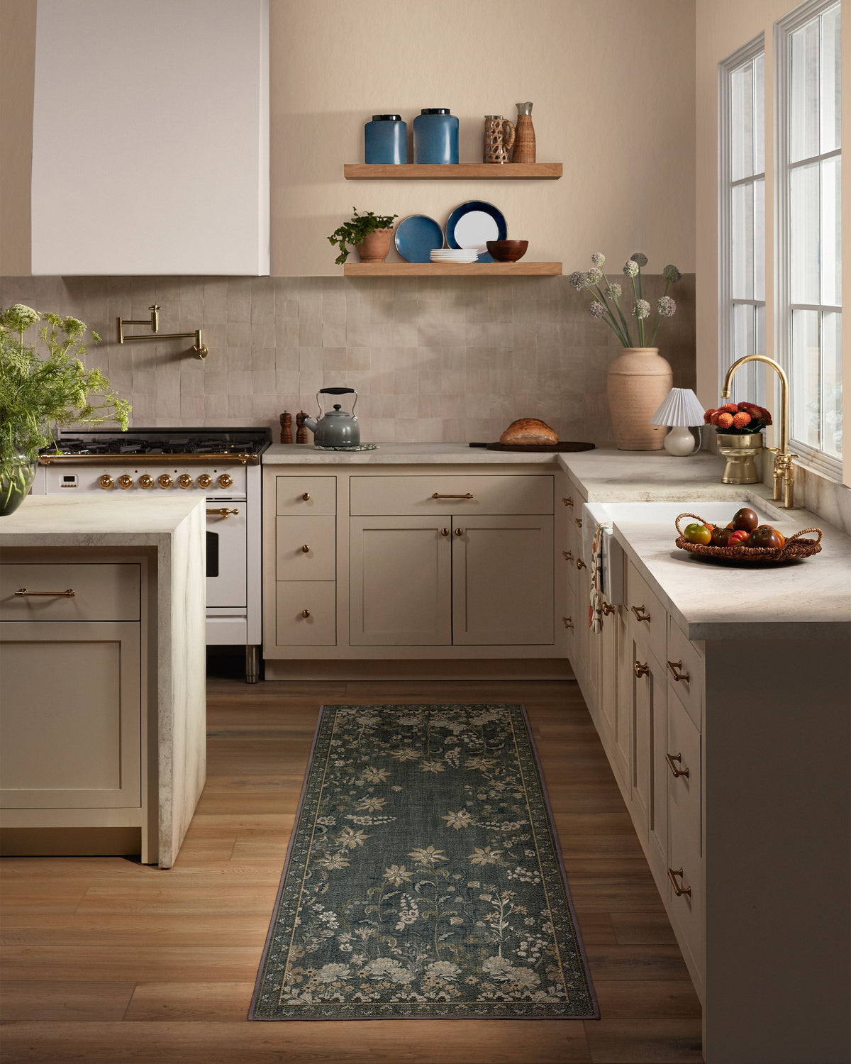 2-5x7_kitchen