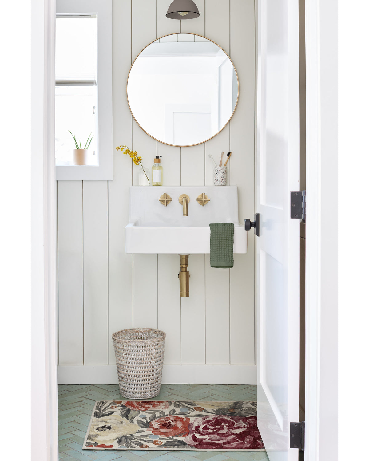 2x3_bathroom