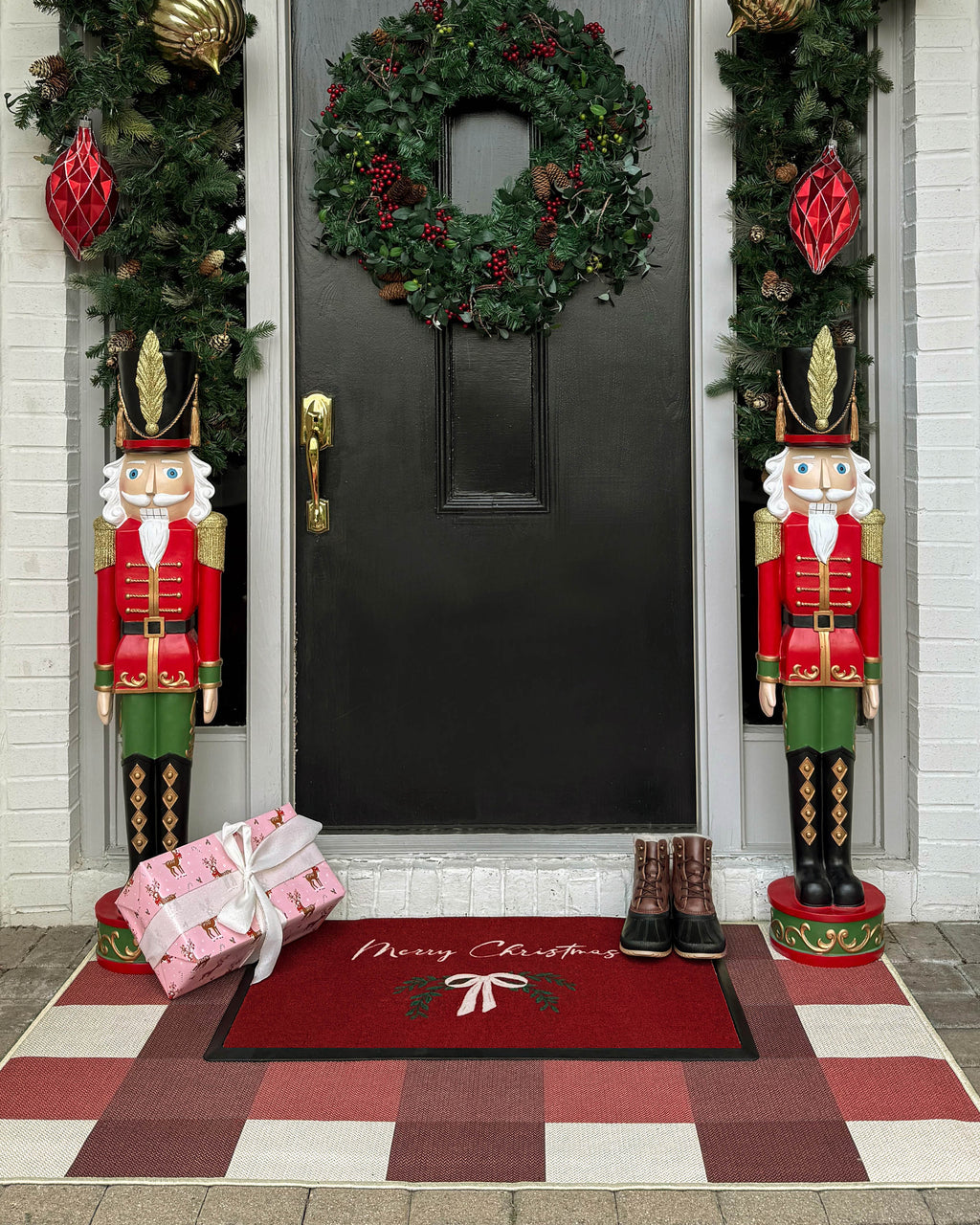 DM23_front_door
