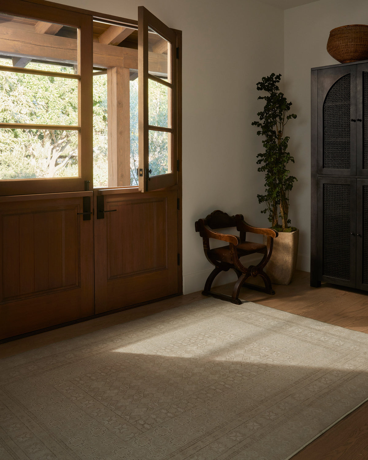 5x7_entryway
