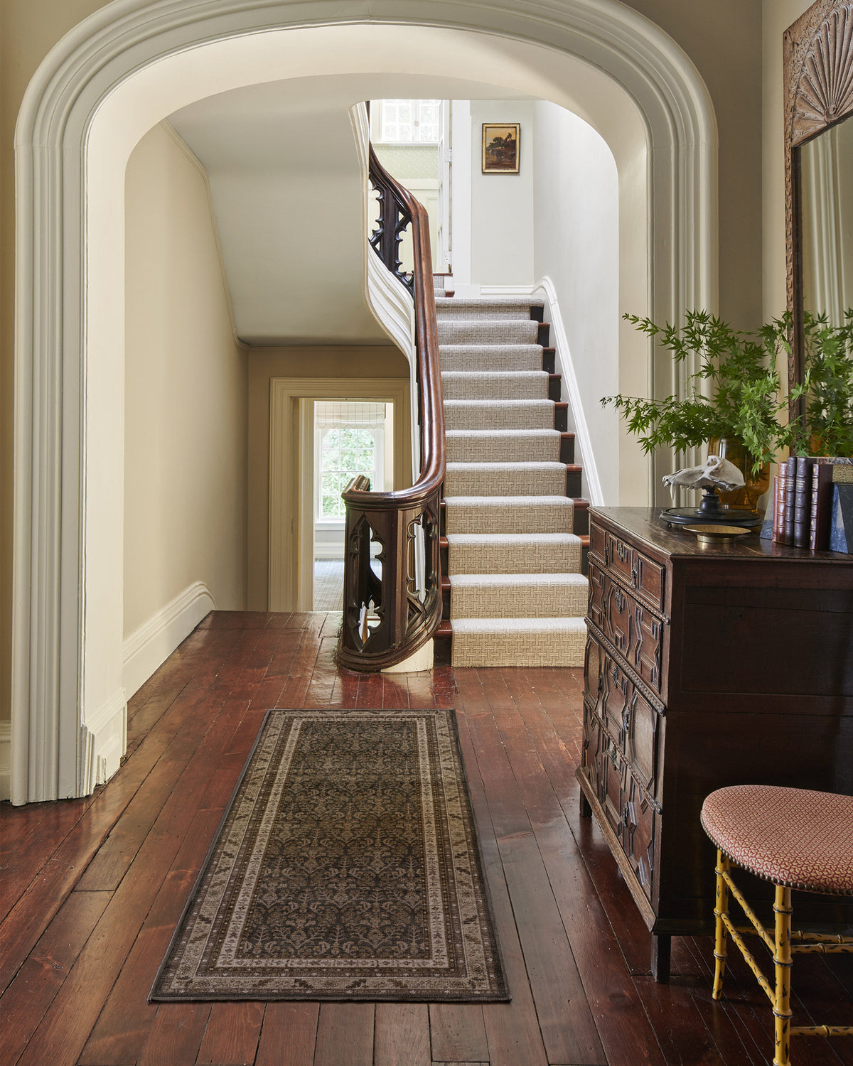 2-5x7_hallway