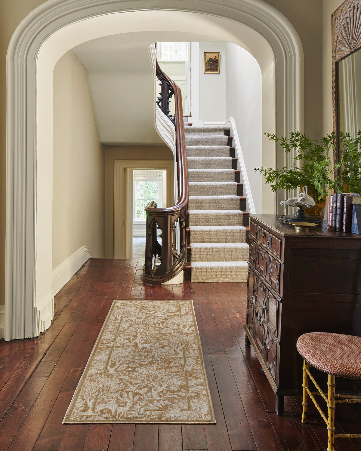 2-5x7_hallway
