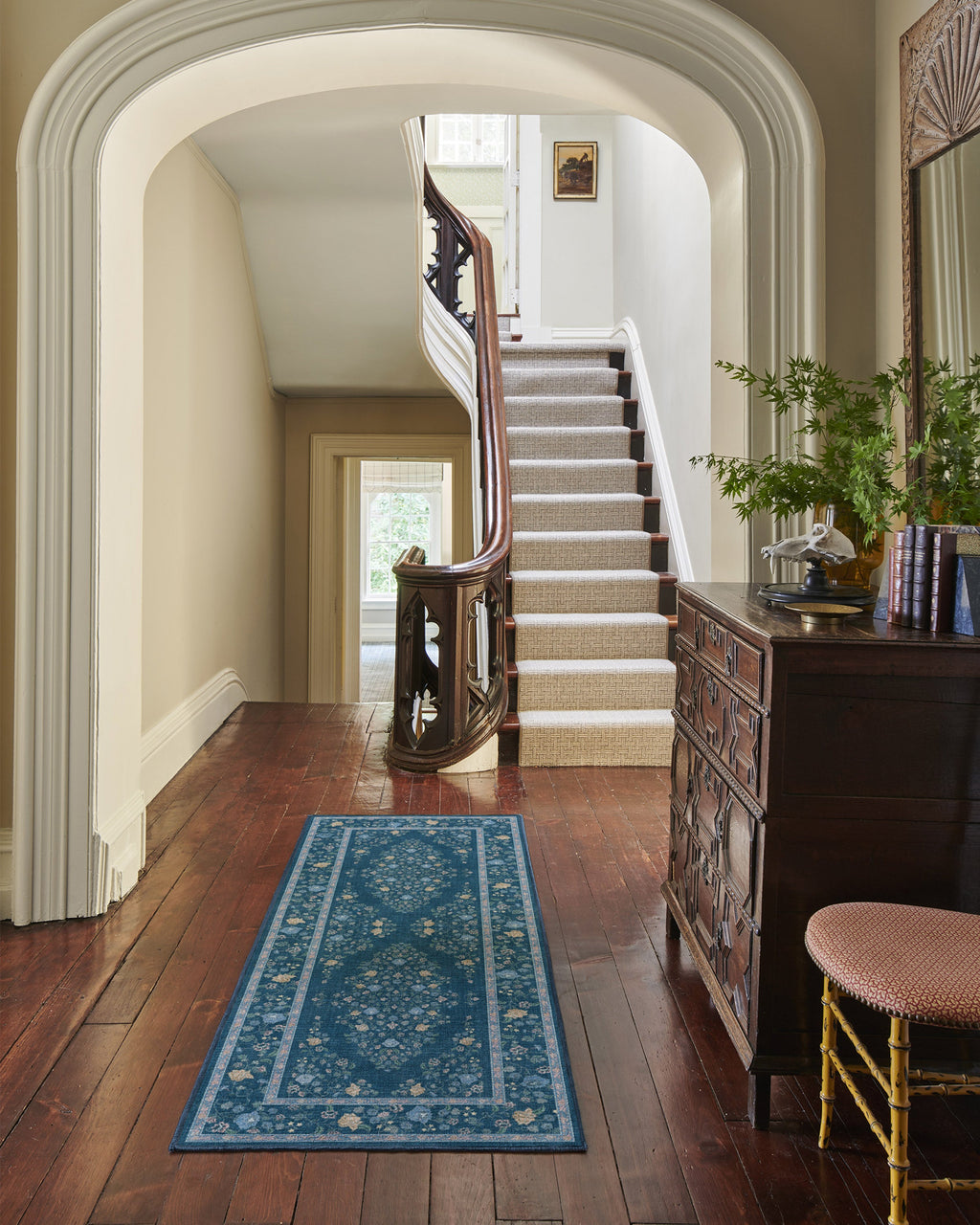 2-5x7_hallway
