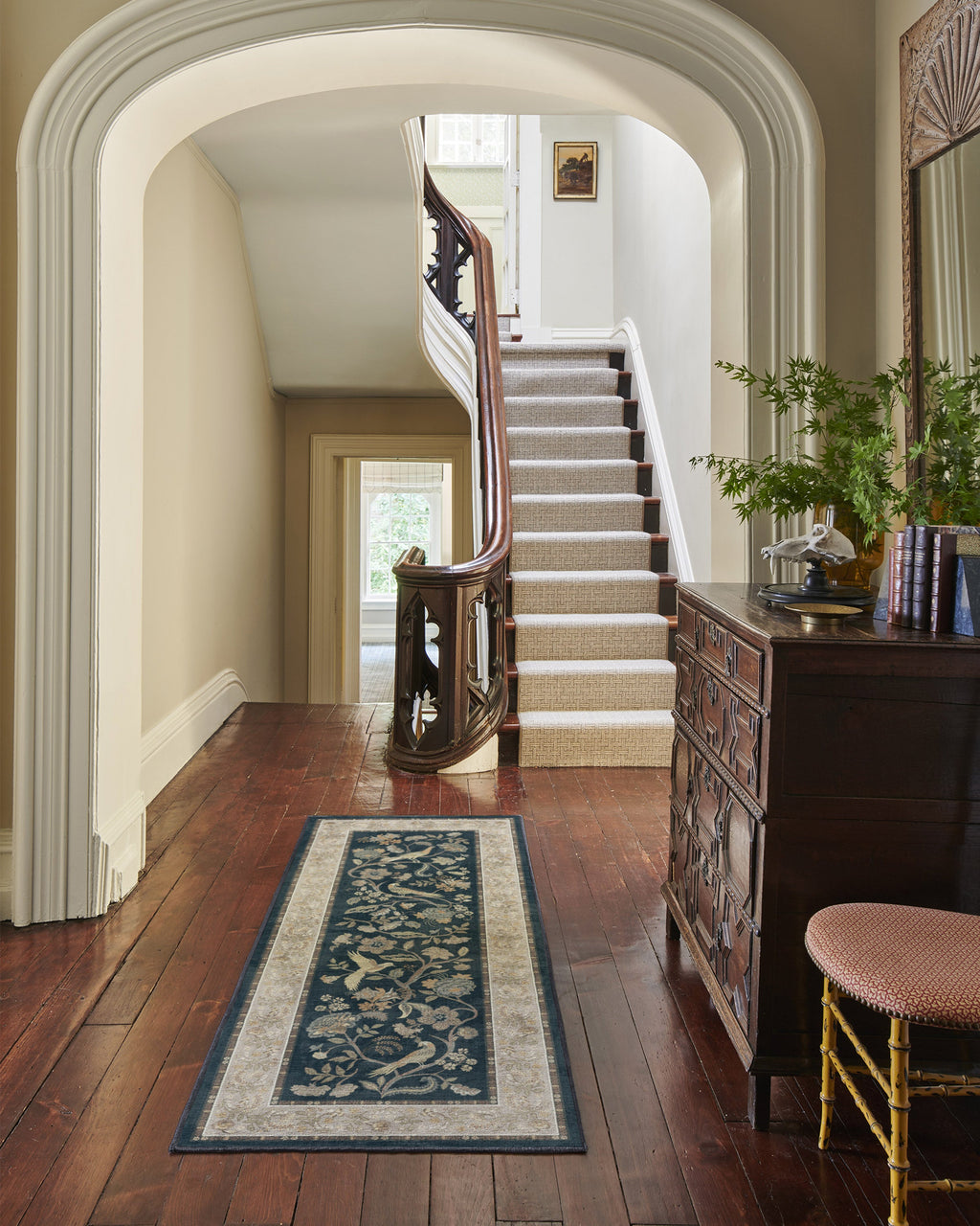 2-5x7_hallway