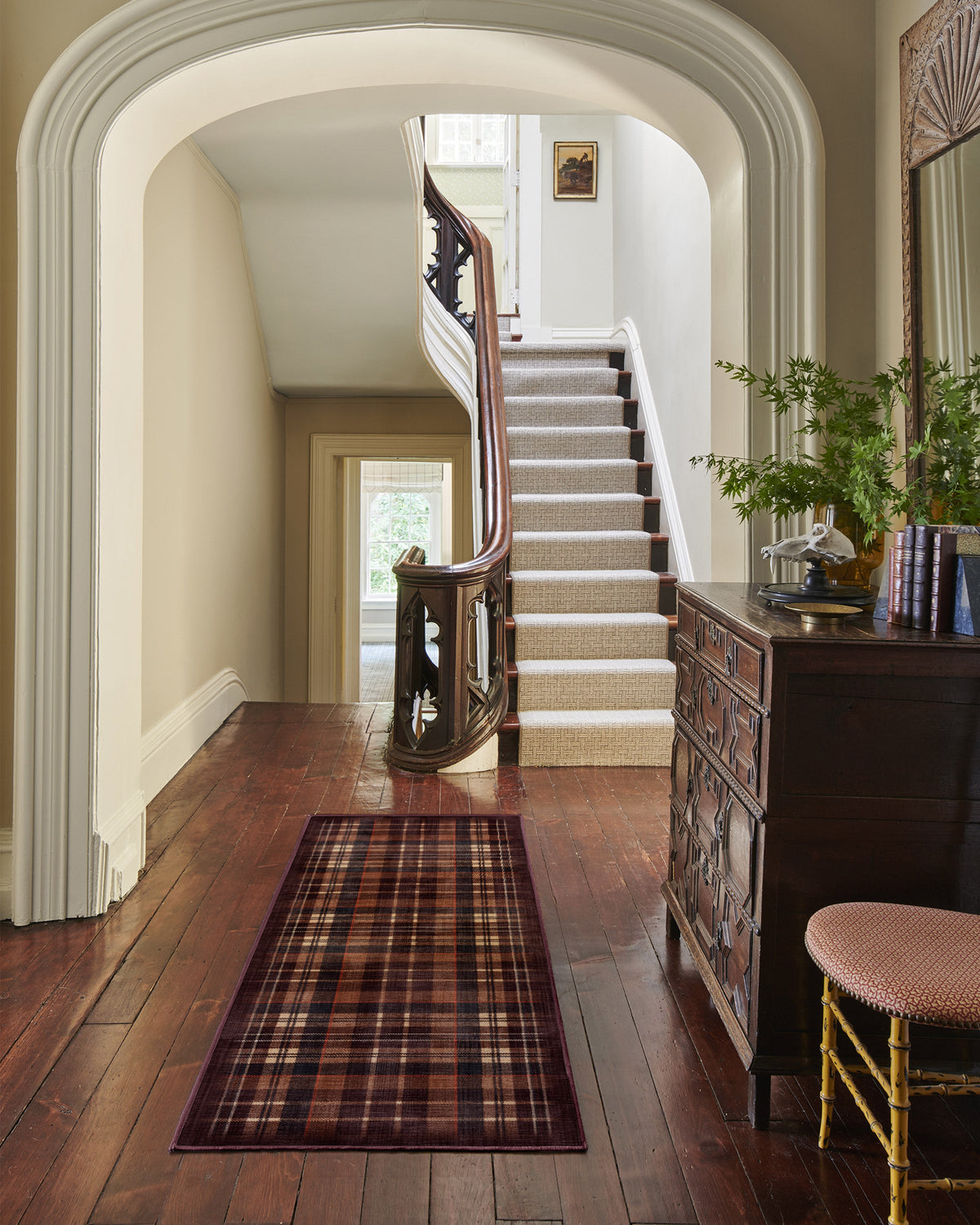 2-5x7_hallway
