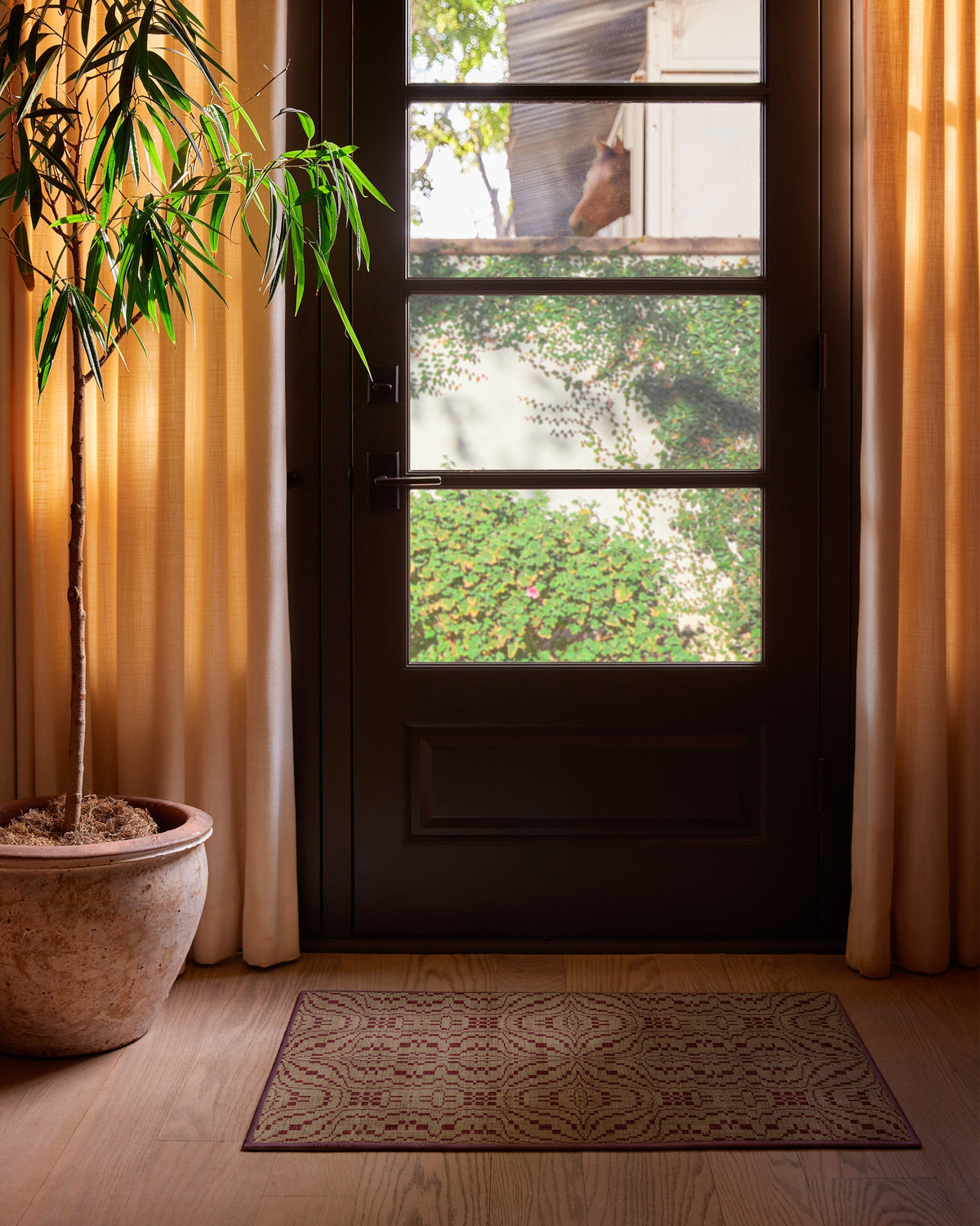 2x3_entryway