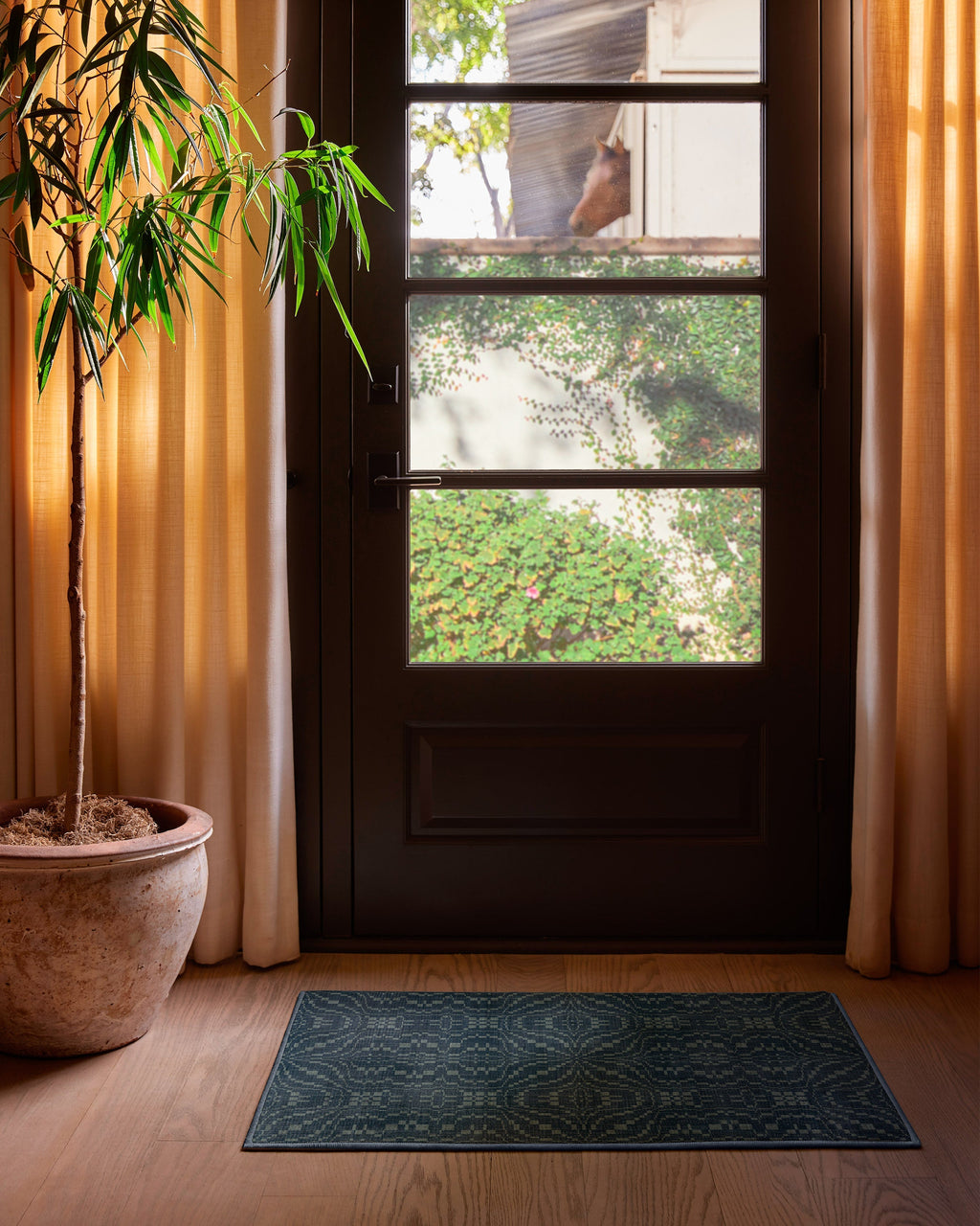 2x3_entryway