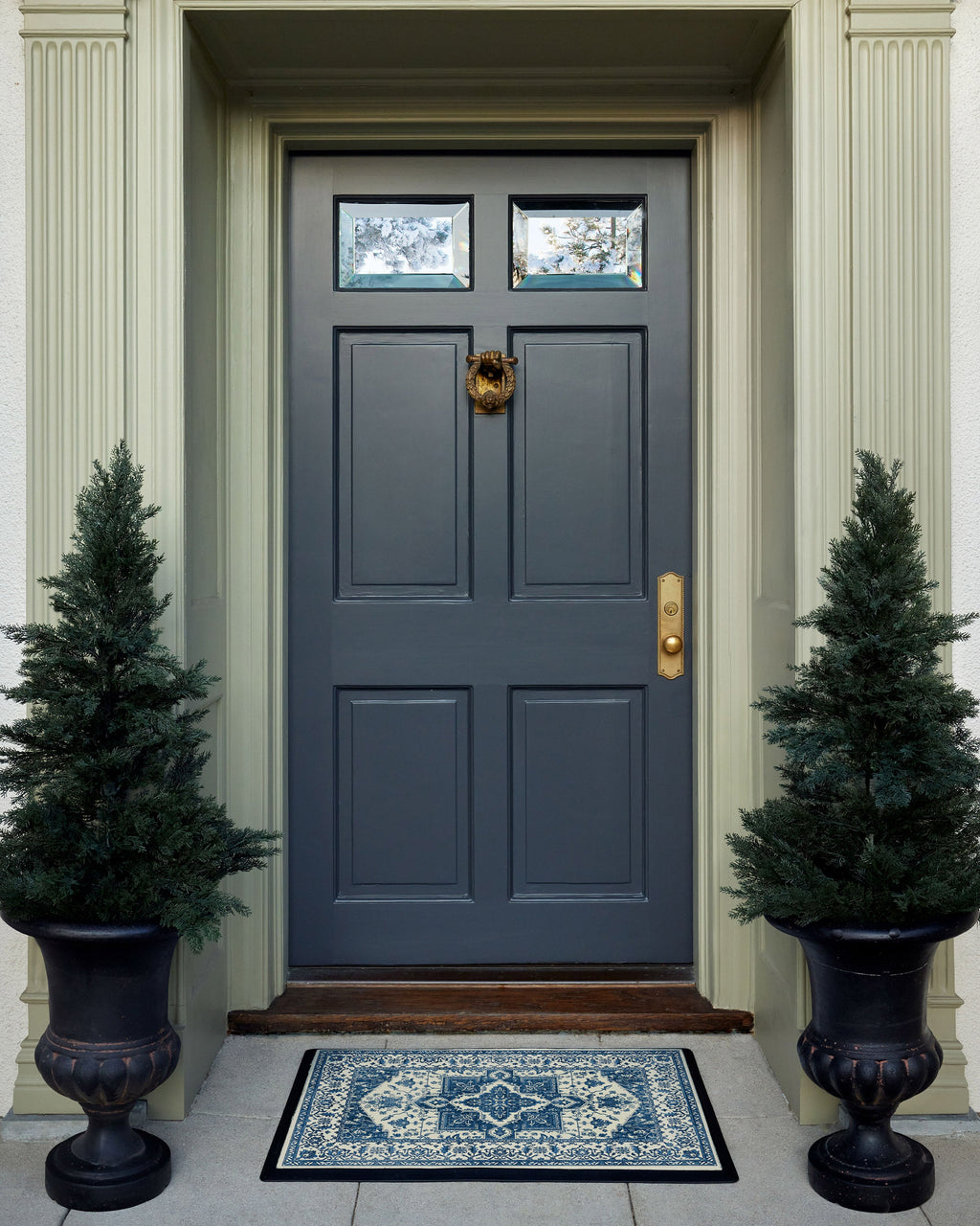 DM23_front_door