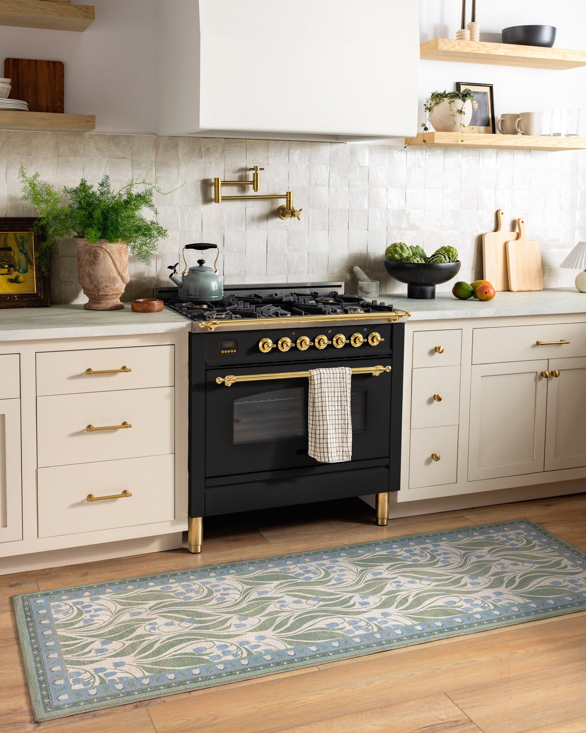 2.5x7_kitchen