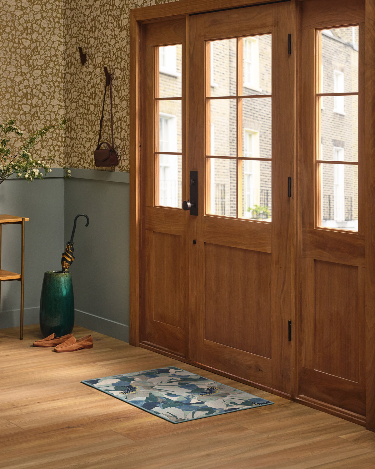 2x3_entryway