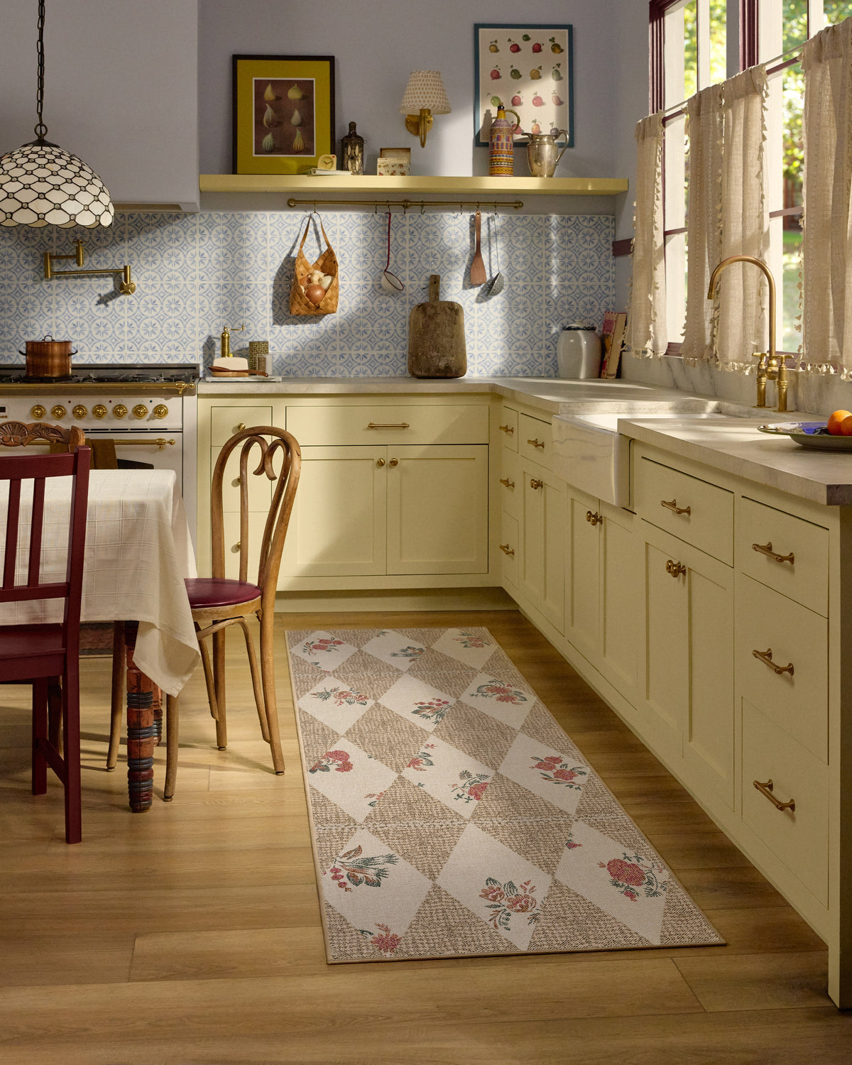 2-5x7_kitchen