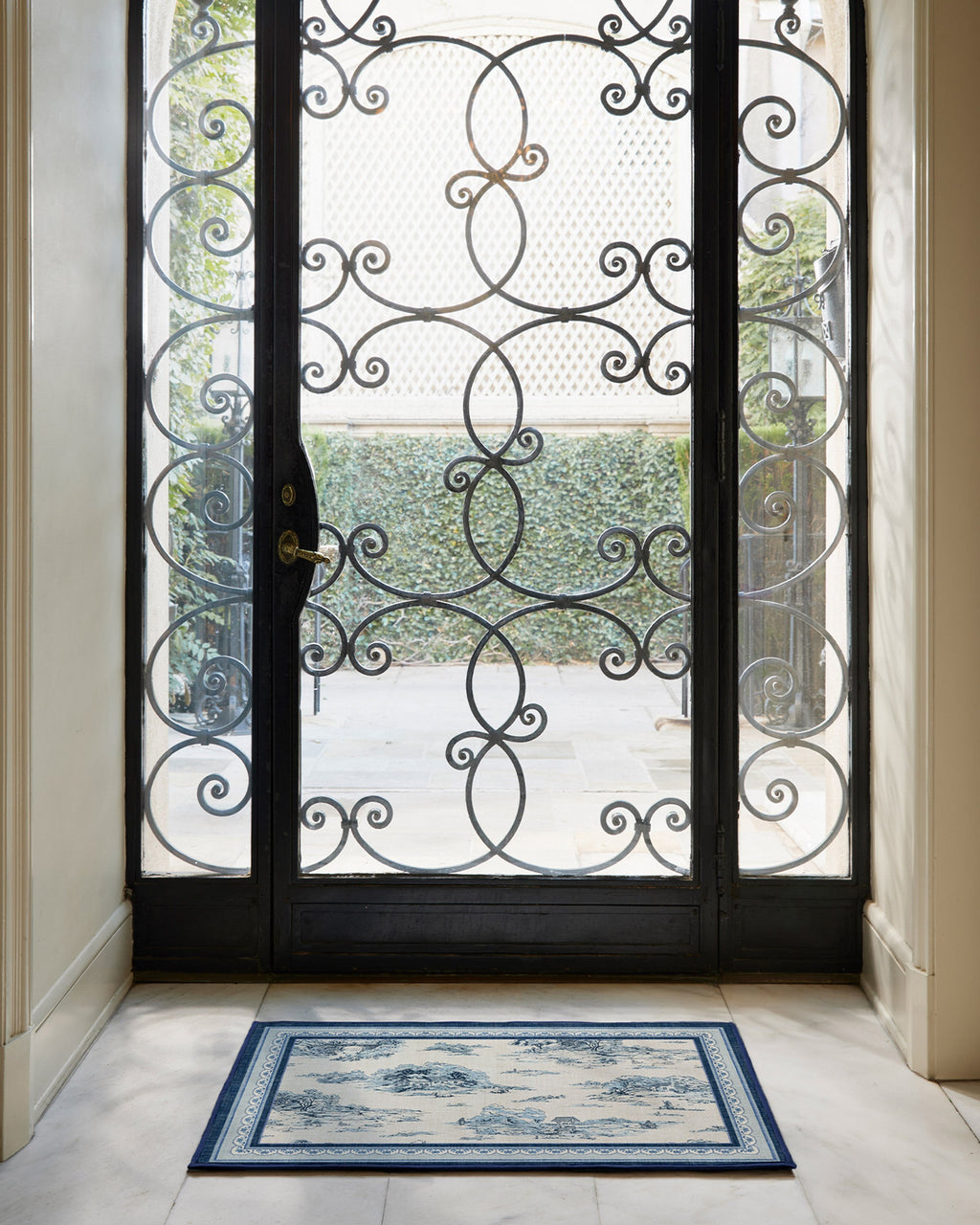 2x3_entryway