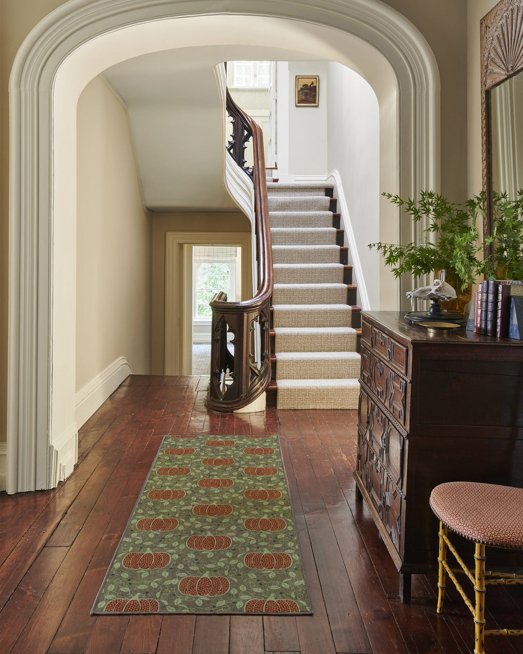 2-5x7_hallway