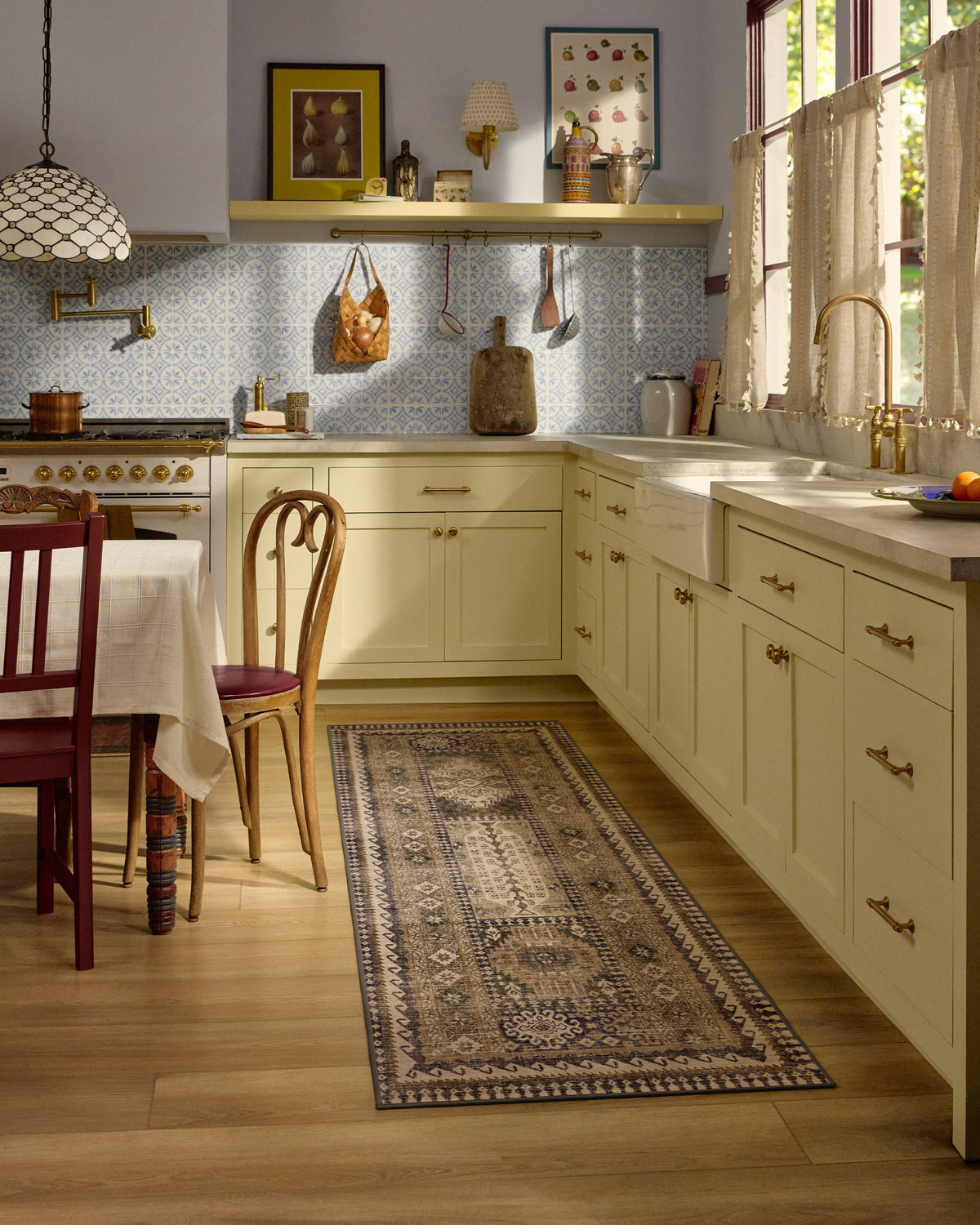 2-5x7_kitchen
