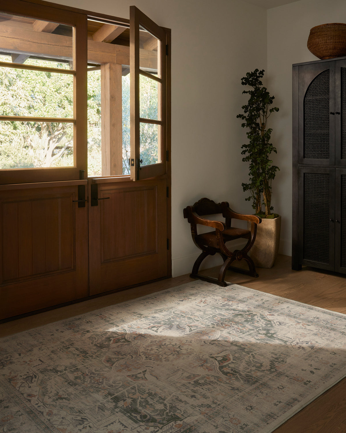 5x7_entryway