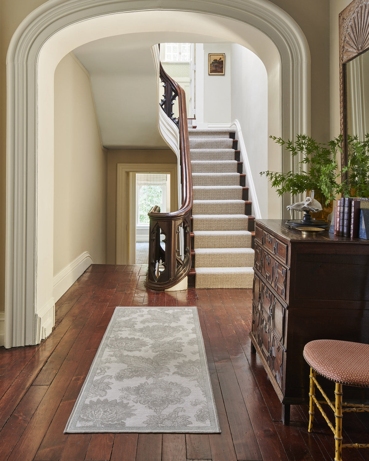 2-5x7_hallway