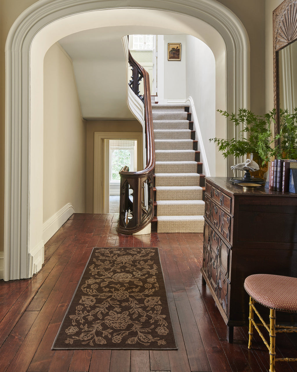 2-5x7_hallway